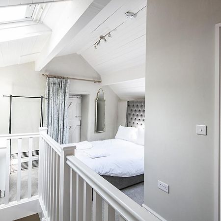 The Artists Loft - A Superb Cottage Sensitively Converted From A Grade II Listed 17Th Century Building Bakewell Bagian luar foto