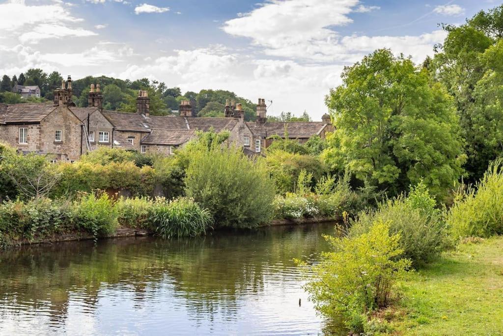 The Artists Loft - A Superb Cottage Sensitively Converted From A Grade II Listed 17Th Century Building Bakewell Bagian luar foto