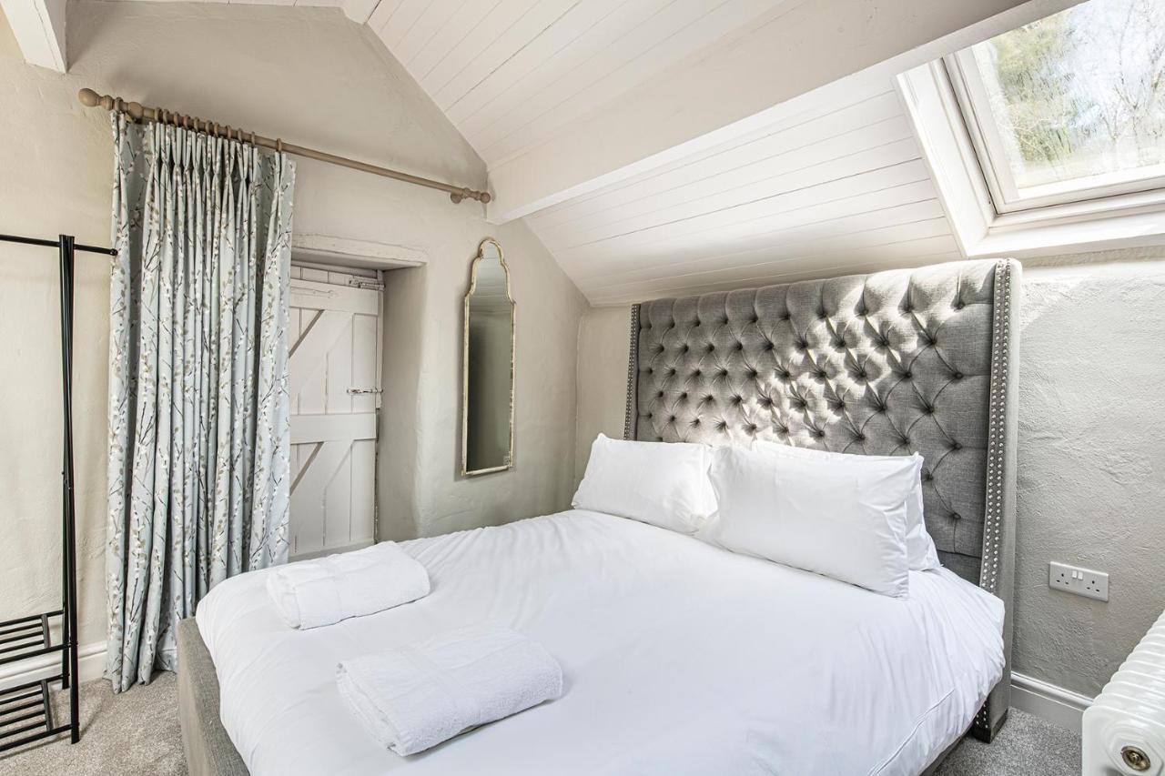 The Artists Loft - A Superb Cottage Sensitively Converted From A Grade II Listed 17Th Century Building Bakewell Bagian luar foto