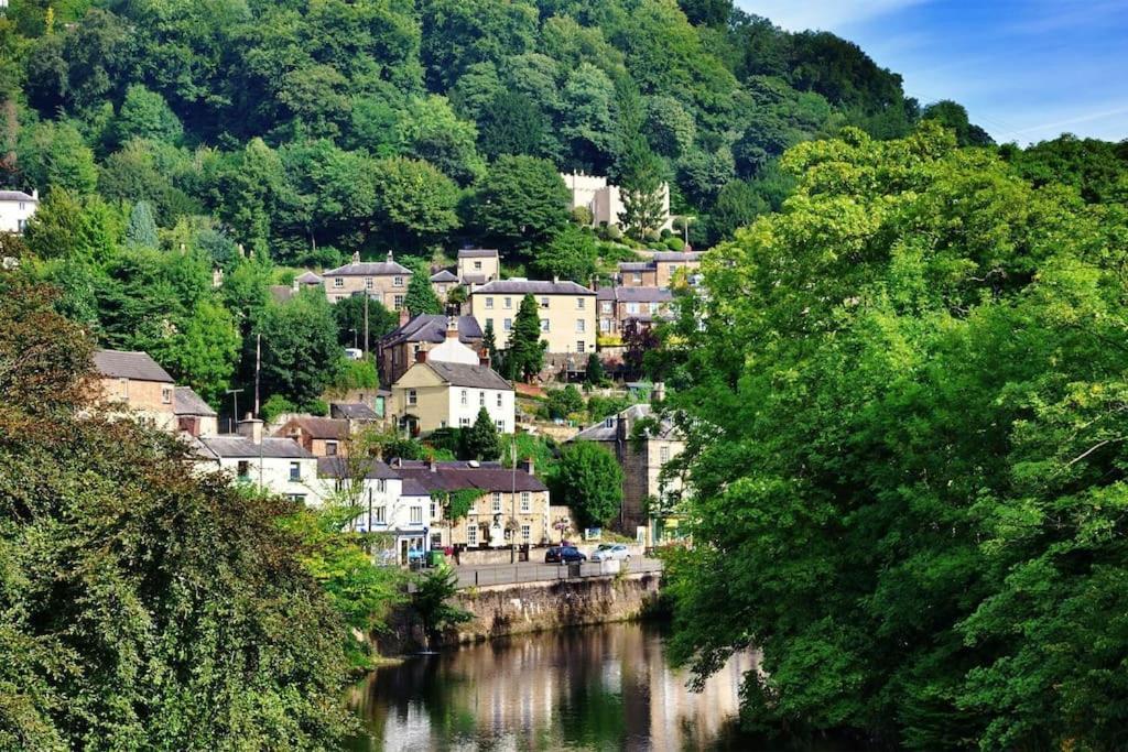 The Artists Loft - A Superb Cottage Sensitively Converted From A Grade II Listed 17Th Century Building Bakewell Bagian luar foto