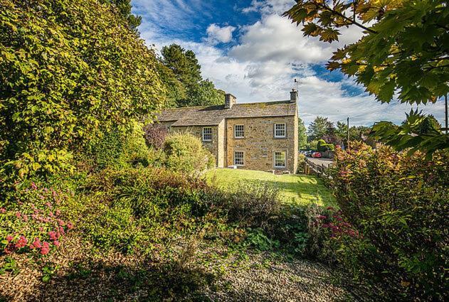 The Artists Loft - A Superb Cottage Sensitively Converted From A Grade II Listed 17Th Century Building Bakewell Bagian luar foto